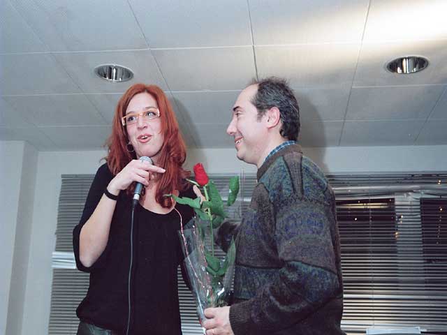 amics027 * 640 x 480 * (60KB)